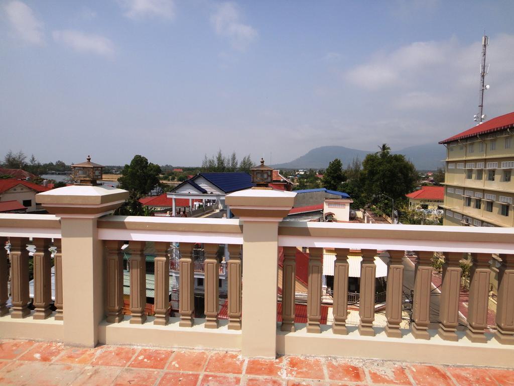 Borey Vatanac Guesthouse Kampot Exteriör bild